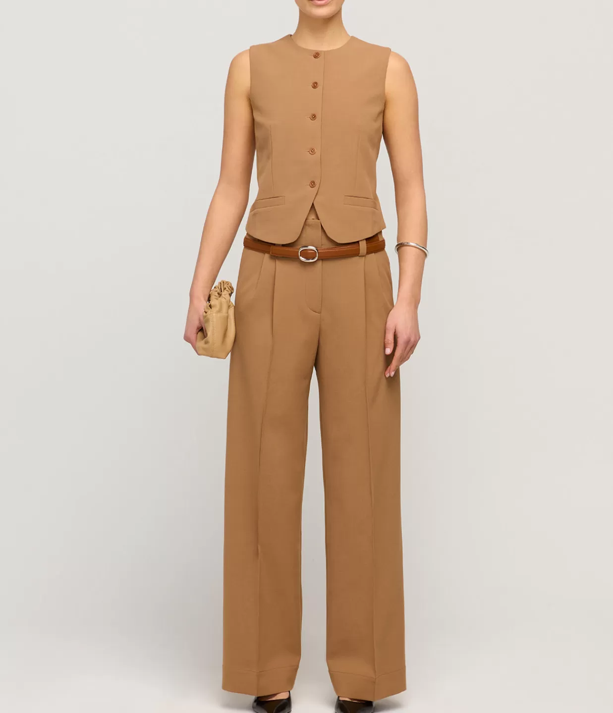 Sale Rubens Tailored Vest In Camel Tops