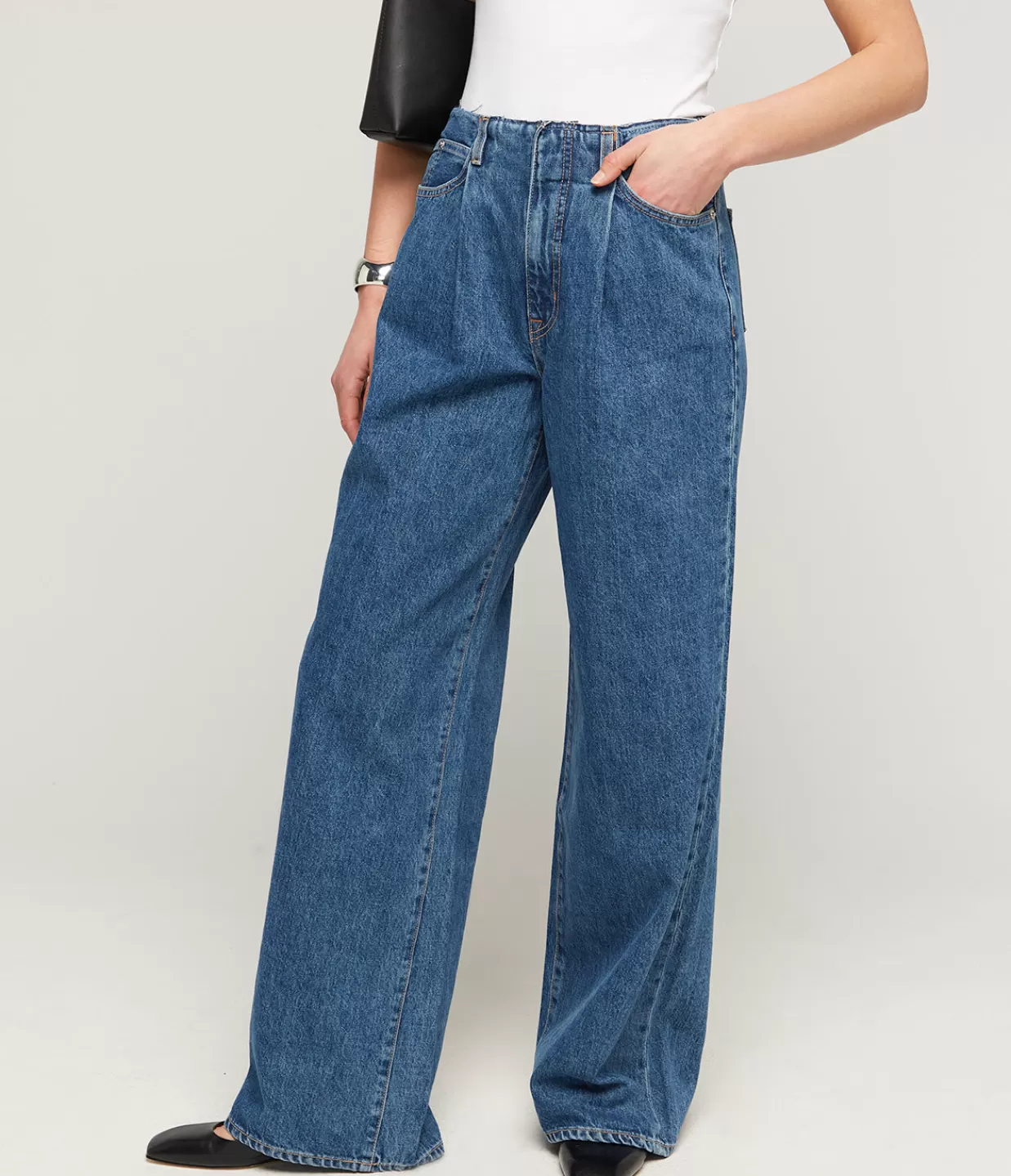 Store Taylor Low Rise Wide Leg In Sweet Memory Denim